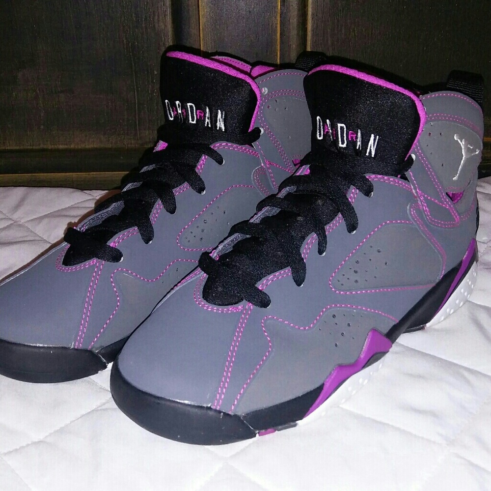 "RETRO" AIR JORDANS 7(Girls)